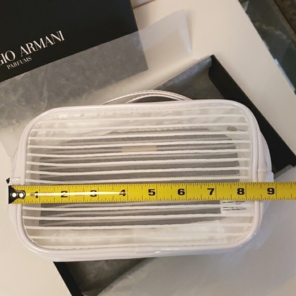 Giorgio Armani Makeup bag pouch New in Box - Picture 10 of 11
